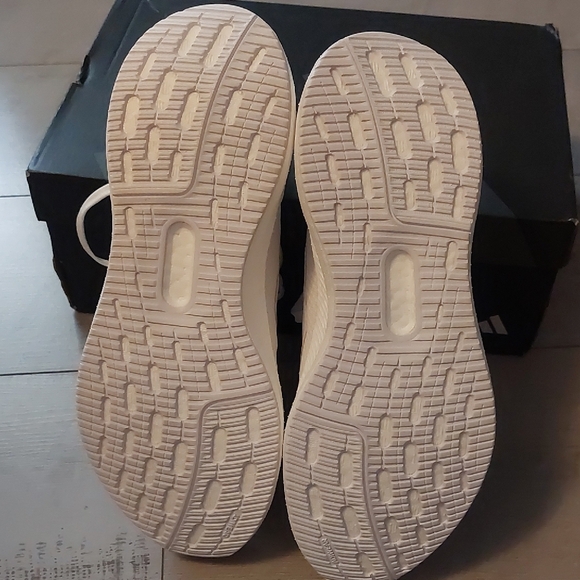 Adidas All-White Pureboost Size 8.5 NWT - Picture 3 of 7